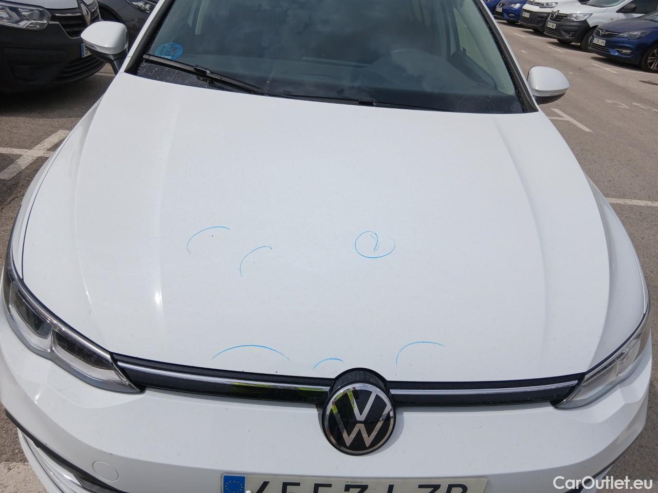  Volkswagen  Golf  VIII Berlina Life eTSI 1.0 TSI 110CV AT7 E6d #5