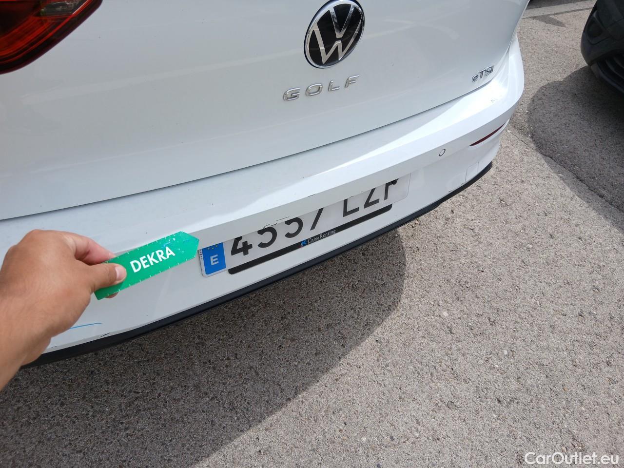 Volkswagen  Golf  VIII Berlina Life eTSI 1.0 TSI 110CV AT7 E6d #11