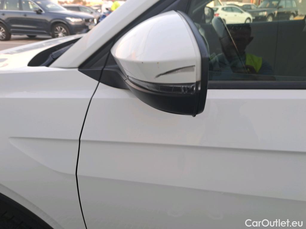  Volkswagen  T-CROSS  Advance 1.0 TSI 110CV AT7 E6d #35