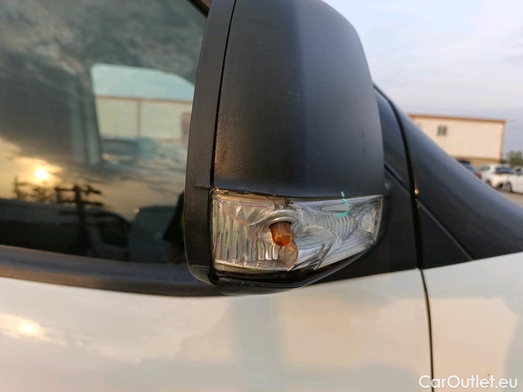  Fiat  Doblo FIAT Doblò Cargo/2015/3P/furgón derivado de turismo Cargo Base 1.3 Multijet 70kW (95CV) #12