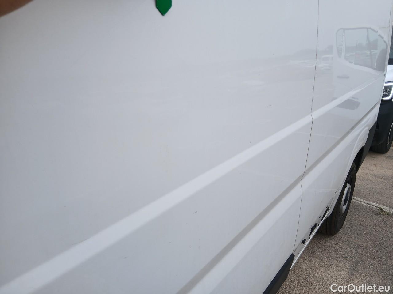  Fiat  Ducato FIAT  / 2014 / 4P / furgón 35 L3H2 Multijet (103 kW) #8