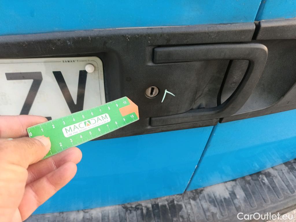  Fiat  Doblo FIAT Doblò Cargo/2015/3P/furgón derivado de turismo Cargo Base 1.3 Multijet 70kW (95CV) #66
