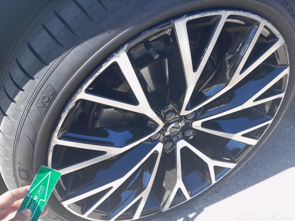  Volvo  XC60 VOLVO  / 2017 / 5P / todoterreno 2.0 T6 AWD Recharge Inscription Auto (AC) #3