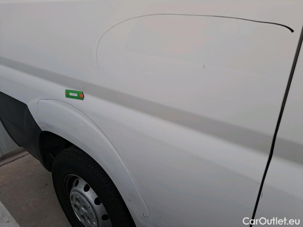  Peugeot  Boxer PEUGEOT  / 2014 / 4P / furgón 333 L2 H1 BHDI 103kW (140CV) S&S 6 V. M (AC) #4