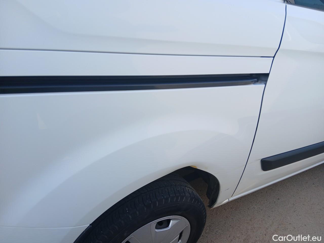  Ford  Transit  Custom Combi / Tourneo Custom 320 L1 Trend 2.0 TDCi 130CV MT6 E6dT #7