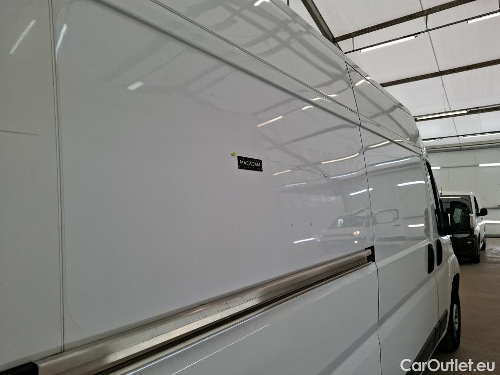  Fiat  Ducato FIAT  2014 4P Fourgon tôlé 3.0 M H2 2.3 Multijet 120 Pack Pro Nav #1