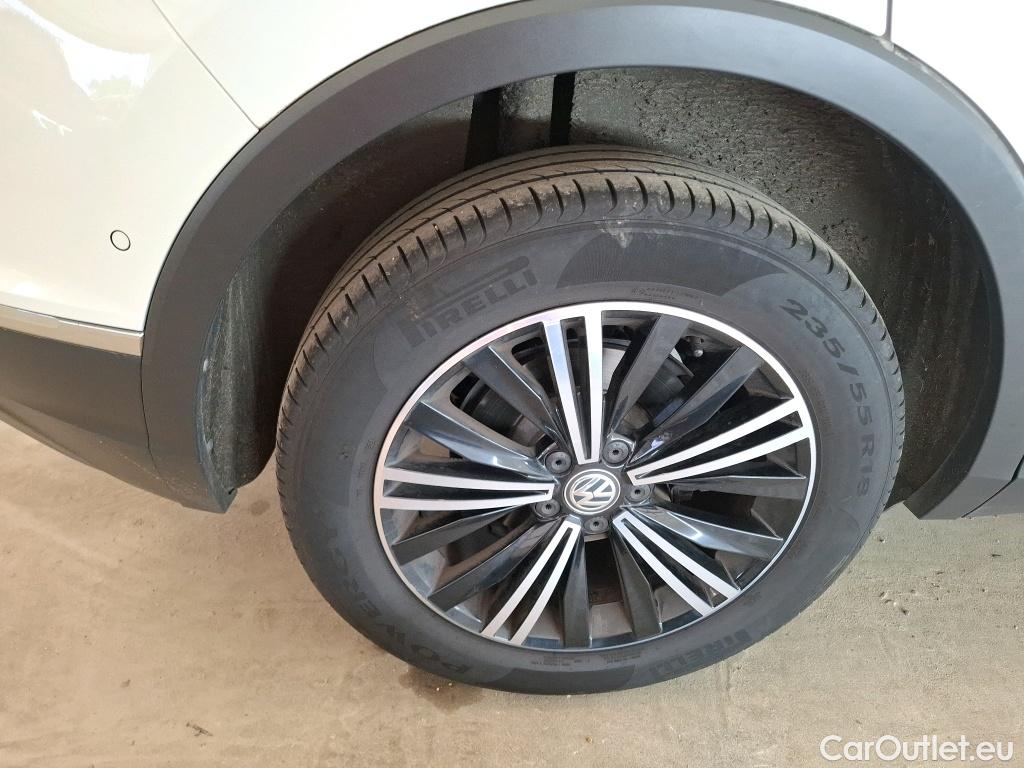  Volkswagen  Tiguan VOLKSWAGEN  / 2016 / 5P / SUV 2.0 TDI 190 DSG7 Carat Exclusive 4Motion #14