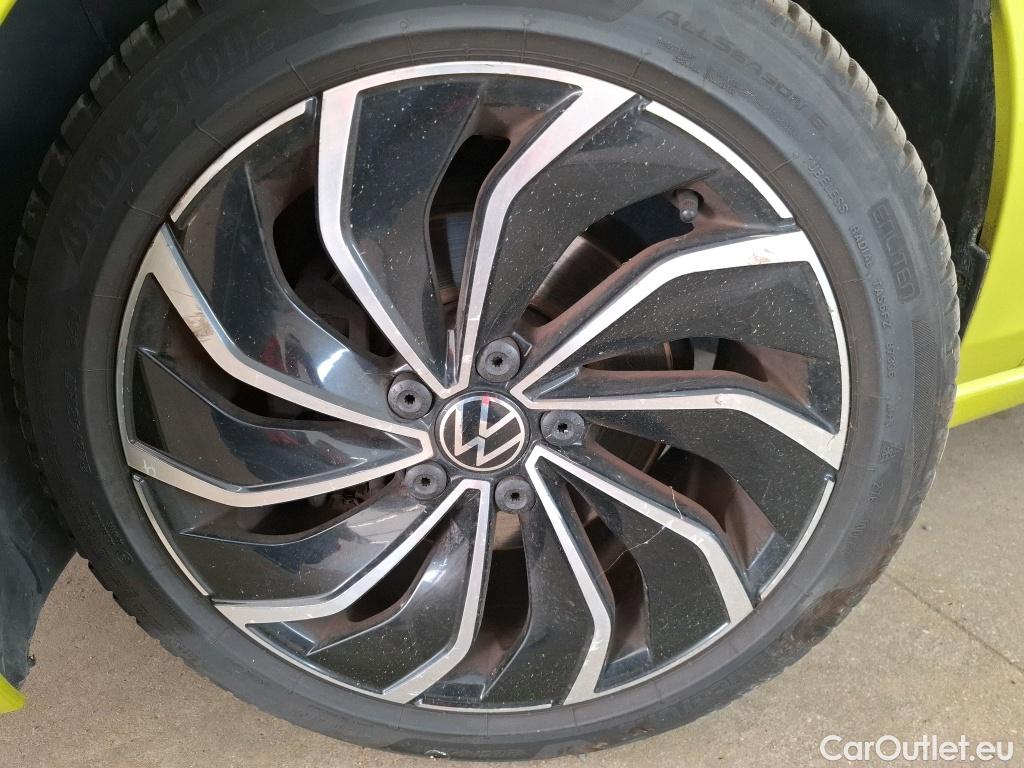  Volkswagen  Golf  VOLKSWAGEN / 2020 / 5P / Berline 1.0 TSI OPF 110 BVM6 Life Busi 1st #45