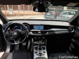  Alfa Romeo   STELVIO ALFA ROMEO / 2017 / 5P / SUV 2.2 TD 210 CV SPRINT AT8 Q4 #3