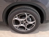  Alfa Romeo   STELVIO ALFA ROMEO / 2017 / 5P / SUV 2.2 TD 210 CV SPRINT AT8 Q4 #19