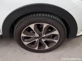  KIA  STONIC KIA  / 2017 / 5P / SUV 1.0 T-GDI 74KW MHEV STYLE #51