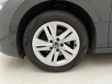  Volkswagen  Golf  2.0 TDI SCR Life   Manual Diesel  18 #11
