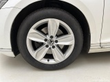  Volkswagen  Passat Variant 2.0 TDI SCR DSG Elegance Automatic Diesel  34 #10