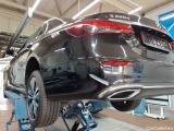  Mercedes  E-Klasse 220 d 9G-TRONIC Avantgarde Automatic Diesel/Electric  88 #55