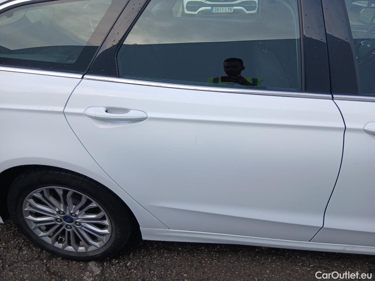  Ford  Mondeo  Sportbreak Hybrid Trend 2.0 190CV ATV E6d #19