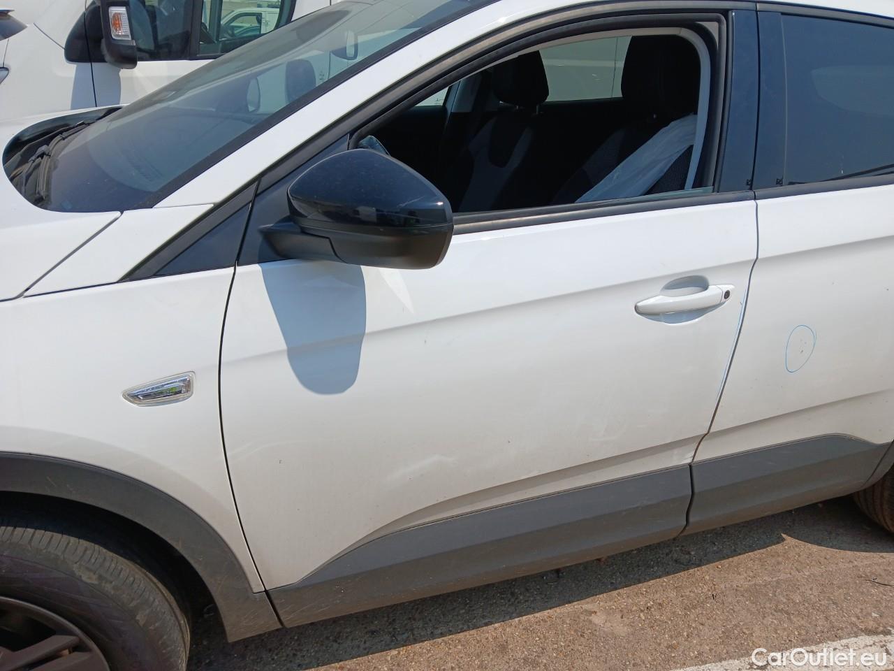 Opel   Grandland X OPEL Grandland / 2021 / 5P / todoterreno 1.5 CDTi Business Edition Auto #8