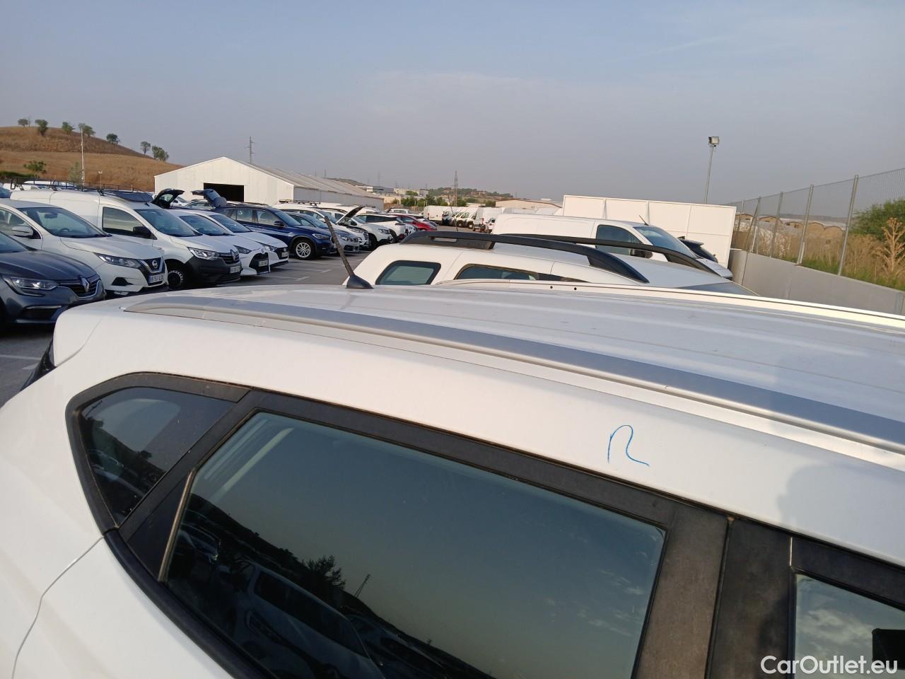  Hyundai  Tucson HYUNDAI  / 2015 / 5P / todoterreno 1.7 CRDi 85kW (115CV) BDrive Essence 4x2 #26