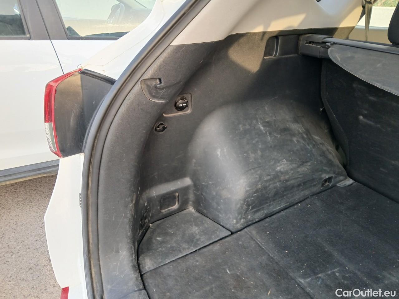  Hyundai  Tucson HYUNDAI  / 2015 / 5P / todoterreno 1.7 CRDi 85kW (115CV) BDrive Essence 4x2 #20