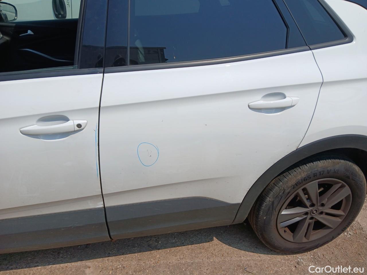  Opel   Grandland X OPEL Grandland / 2021 / 5P / todoterreno 1.5 CDTi Business Edition Auto #12