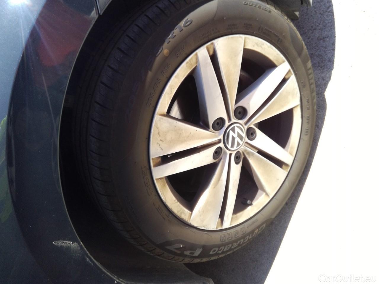  Volkswagen  Golf  VIII Berlina 2.0 TDI 115CV MT6 E6d #28