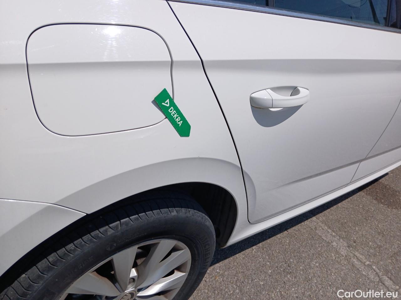  Skoda  KAMIQ SKODA  1.0 TSI 81kW (110CV) DSG Ambition (CX) #16