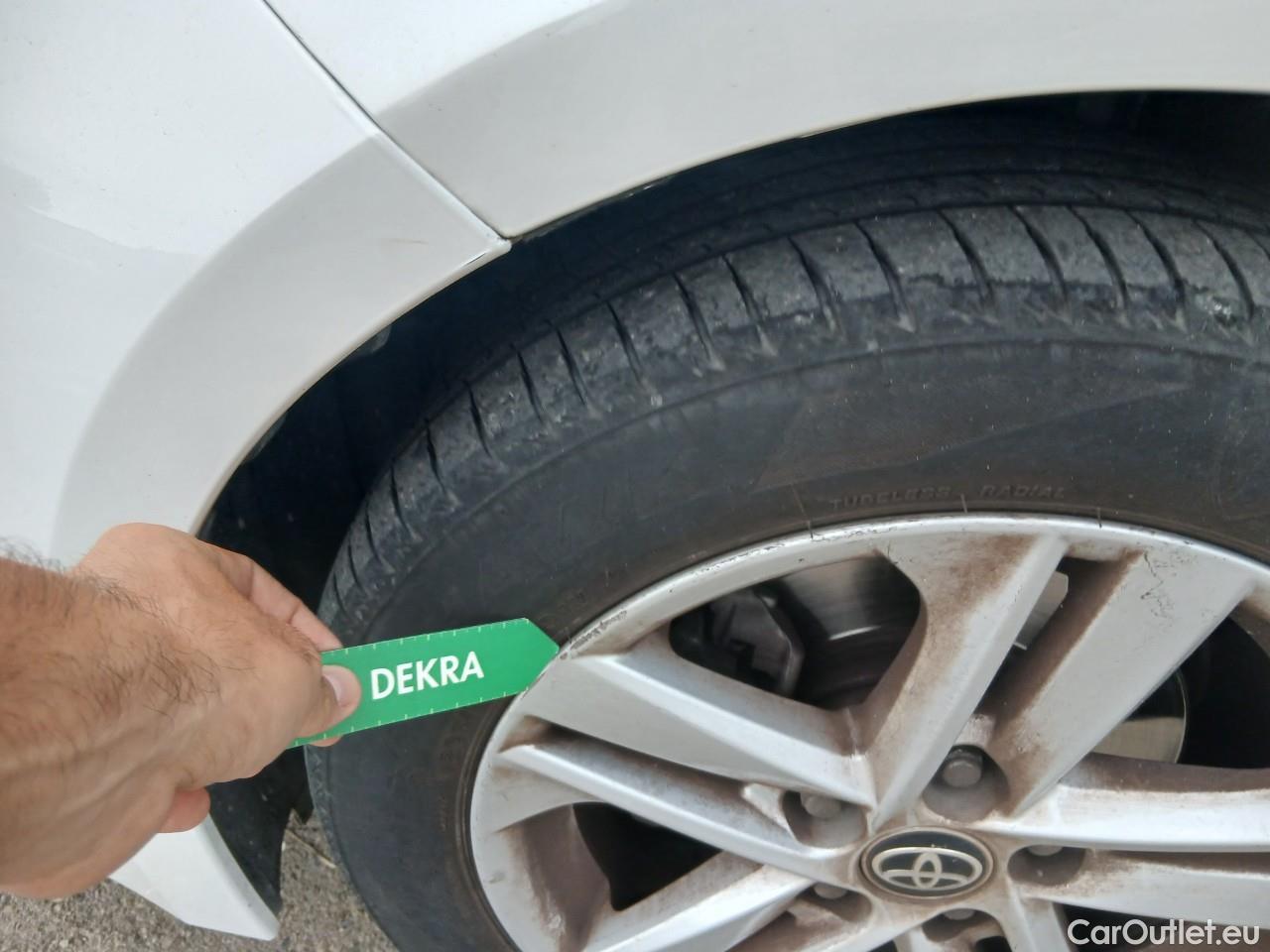  Toyota  Corolla TOYOTA  1.8 125H ACTIVE TECH E-CVT #6