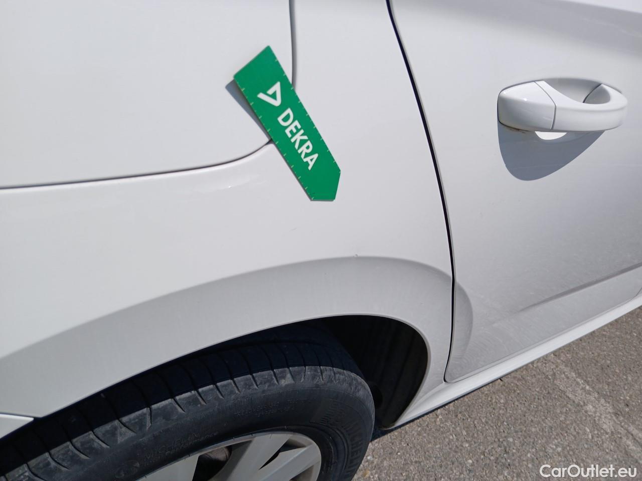  Skoda  KAMIQ SKODA  1.0 TSI 81kW (110CV) DSG Ambition (CX) #15