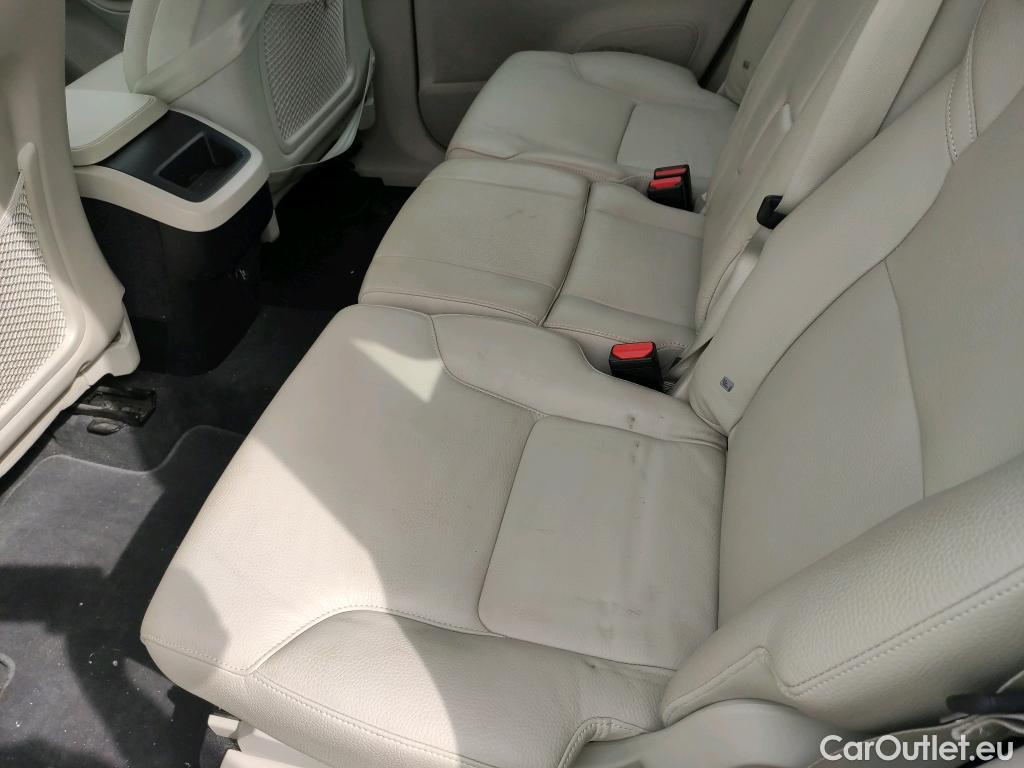  Volvo  XC90  Business Plus AWD 2.0 B5 235CV AT8 E6dT #40