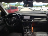  Alfa Romeo   STELVIO ALFA ROMEO / 2017 / 5P / SUV 2.2 TURBO DIESEL 190CV BUSINESS AT8 Q4 #3