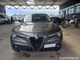  Alfa Romeo   STELVIO ALFA ROMEO / 2017 / 5P / SUV 2.2 TURBO DIESEL 190CV BUSINESS AT8 Q4 #6