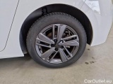  Peugeot  308 PEUGEOT  / 2021 / 5P / BERLINA ACTIVE PACK BLUEHDI 130 SeS #32