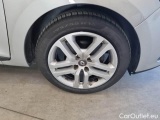  Renault  Clio RENAULT  SPORTER / 2016 / 5P / STATION WAGON 1.5 DCI 90CV ENERGY ECOBUSINESS #17
