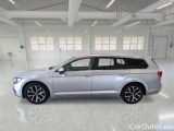  Volkswagen  Passat VOLKSWAGEN  / 2019 / 5P / STATION WAGON VAR. 2.0 TDI SCR EVO 110KW EXECUTIVE DSG #8