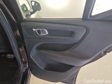  Volvo  XC 40 VOLVO XC40 / 2017 / 5P / SUV D3 AWD GEARTRONIC BUSINESS #166