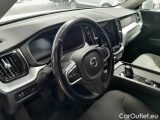  Volvo  XC60 VOLVO  / 2017 / 5P / SUV B4 D AWD AUTOMATICO MOMENTUM PRO #49