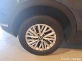  Volkswagen  T-ROC VOLKSWAGEN  / 2017 / 5P / SUV 1.5 TSI ACT BUSINESS DSG #18