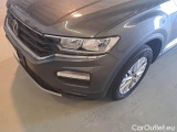  Volkswagen  T-ROC VOLKSWAGEN  / 2017 / 5P / SUV 1.5 TSI ACT BUSINESS DSG #28
