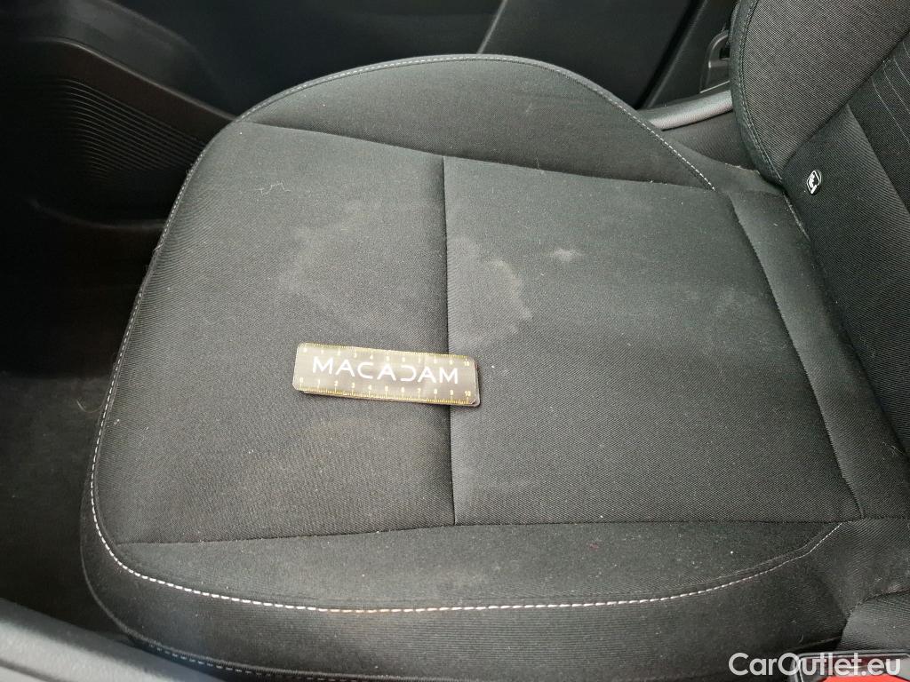  Renault  Captur  II Business 1.5 dCi 115CV BVA7 E6dT #29