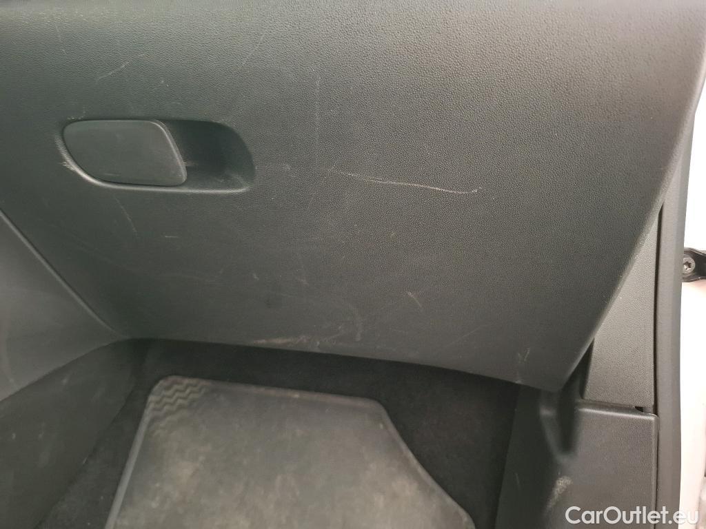  Citroen  C3 CITROEN  / 2020 / 5P / Berline PureTech 83 S&S BVM Feel Business #3