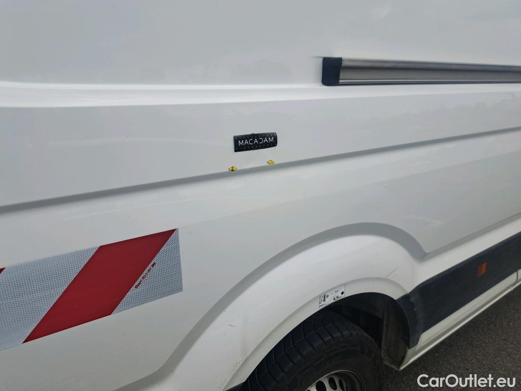  Volkswagen  Crafter VOLKSWAGEN  / 2017 / 4P / Fourgon tôlé 2.0 TDI 140 35 L4H3 Procab Business Line #1