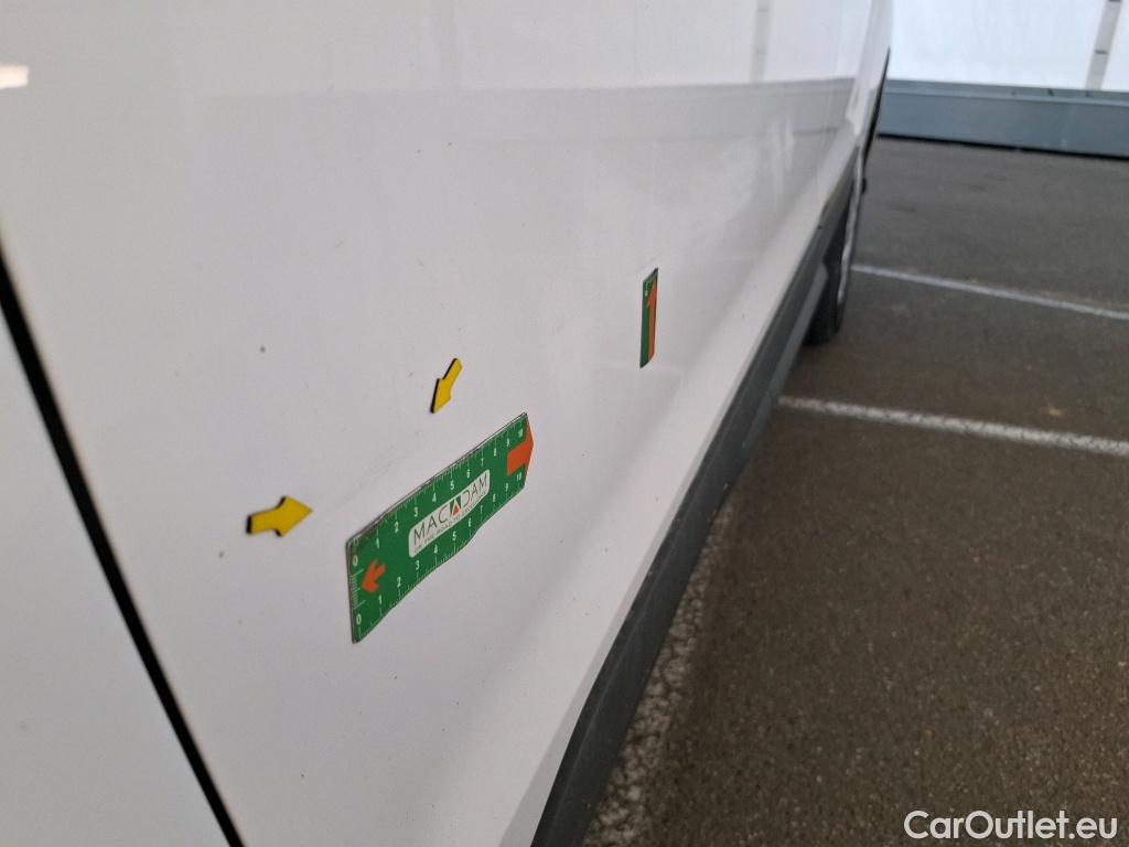  Ford  Transit Connect FORD  VU 4p Fourgonnette 1.5TD120 L1 CHARGE AUG.TREND #30