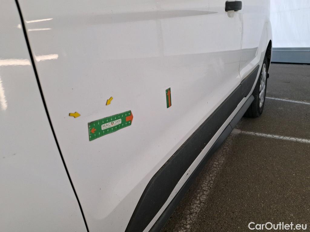  Ford  Transit Connect FORD  VU 4p Fourgonnette 1.5TD120 L1 CHARGE AUG.TREND #28