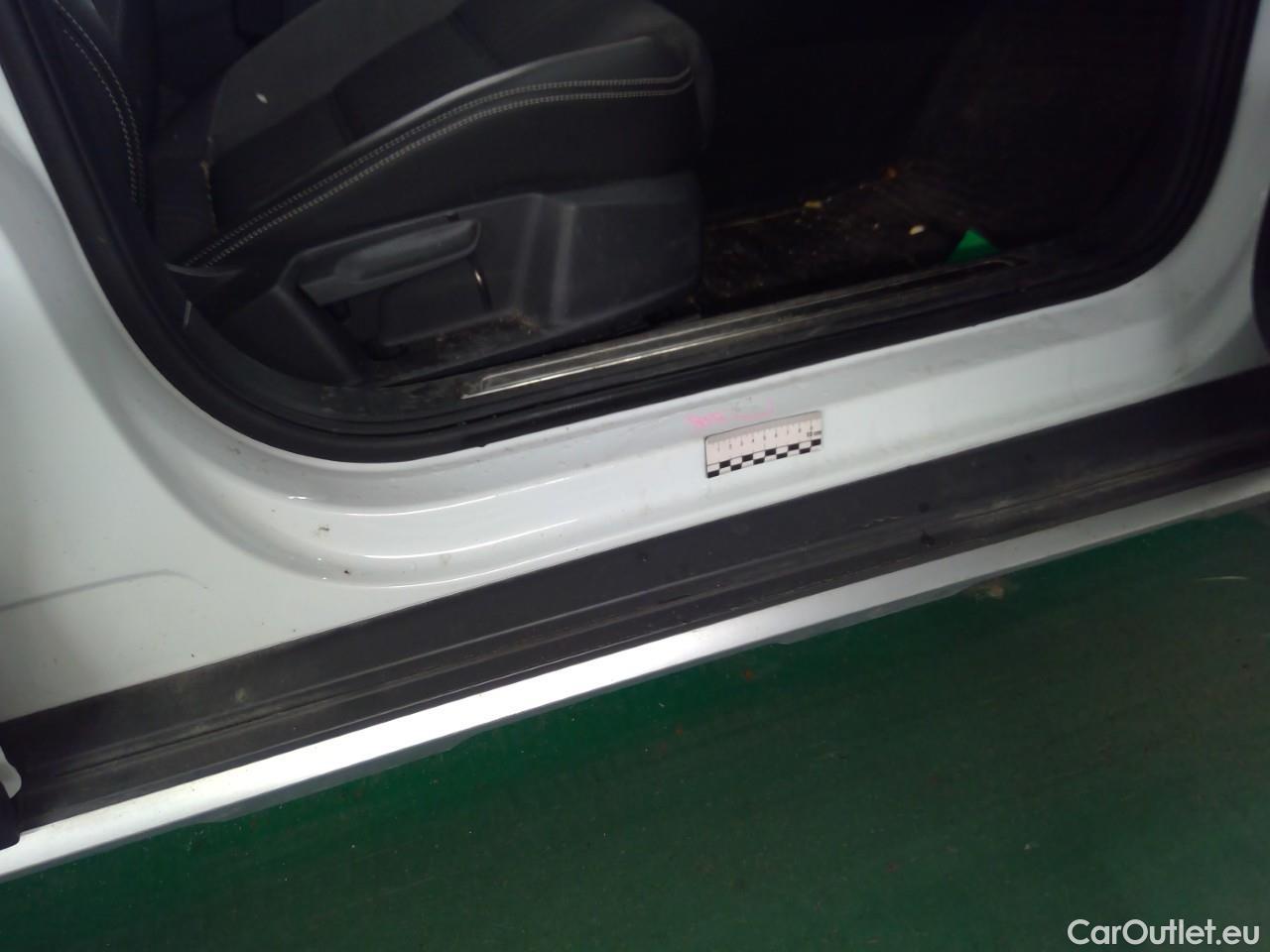  Volkswagen  Passat Pass. All TDI200 ExBuEd 4M Aut #33