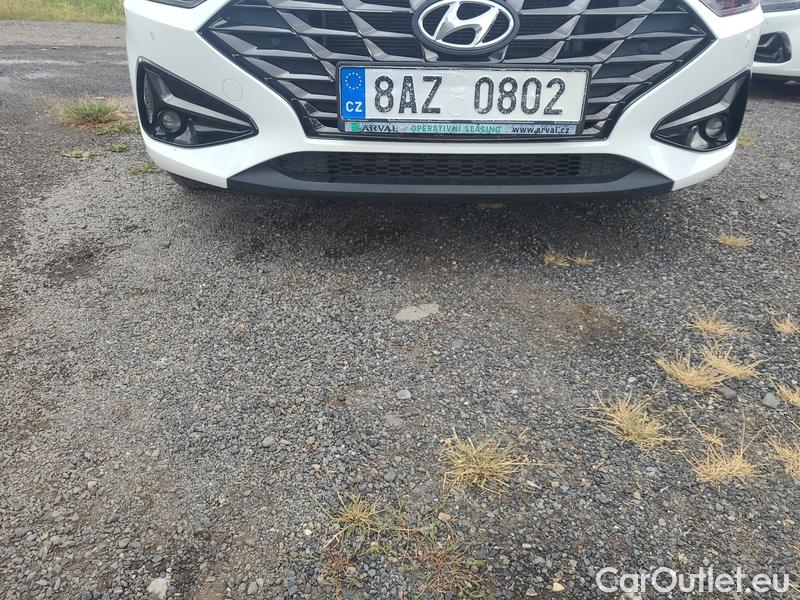  Hyundai  i30   cw (PD)(2017->)  kom.1.5T-GDI Family Smart #2