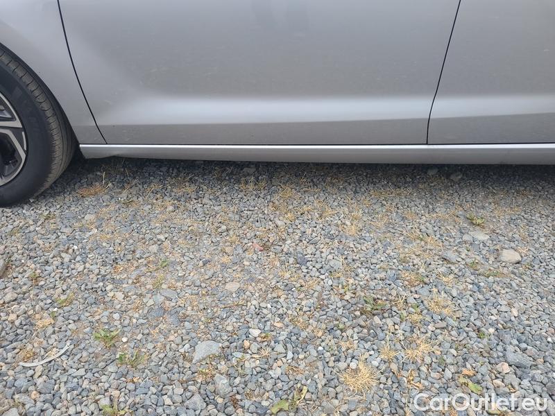  Hyundai  i30   cw (PD)(2017->)  kom.1.0TGDI 120 Smart #13