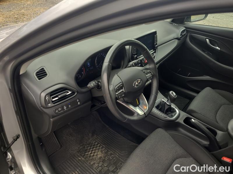  Hyundai  i30   cw (PD)(2017->)  kom.1.0TGDI 120 Smart #14