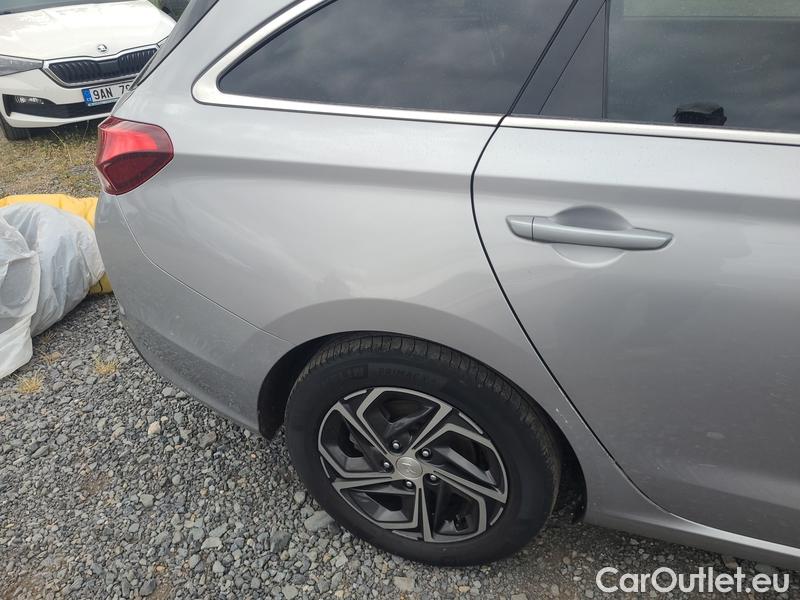  Hyundai  i30   cw (PD)(2017->)  kom.1.0TGDI 120 Smart #5