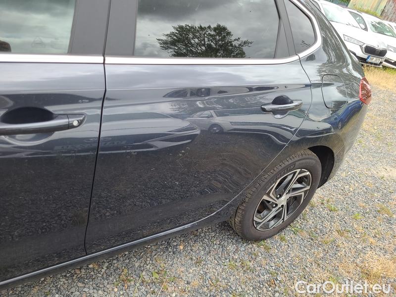  Hyundai  i30  Fastback (2018 ->) Osobni  #3