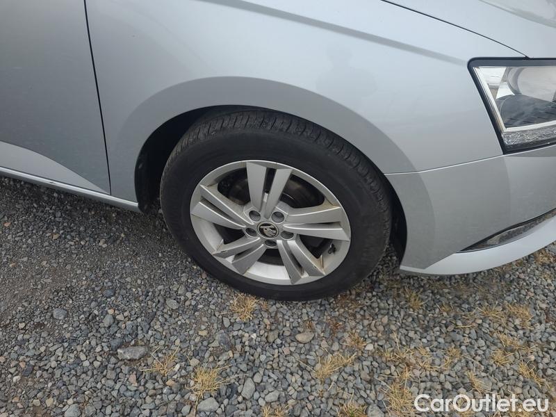  Skoda  Fabia  Combi (2015)  Com.1.0TSI 70 Ambition #4