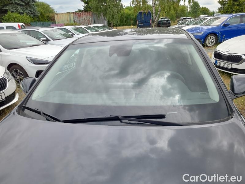  Hyundai  i30  Fastback (2018 ->) Osobni  #1